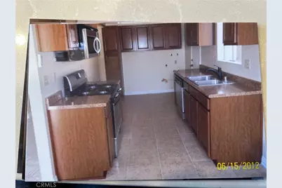 2185 San Bernardo, Hemet, CA 92545 - Photo 4