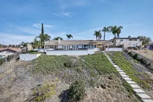 5431 Skyloft Dr, Jurupa Valley, CA 92509 - Photo 32