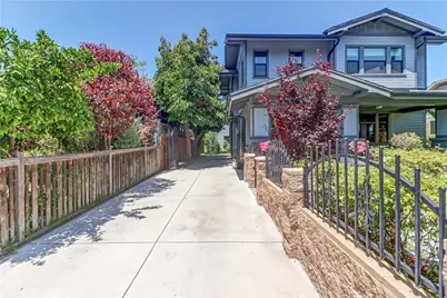 223 N. St. Andrews, Los Angeles, CA 90004 - Photo 72