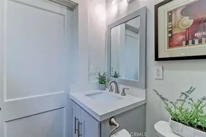 223 N. St. Andrews, Los Angeles, CA 90004 - Photo 36