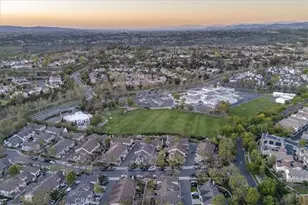 9 Three Vines Ct, Ladera Ranch, CA 92694 - Photo 40