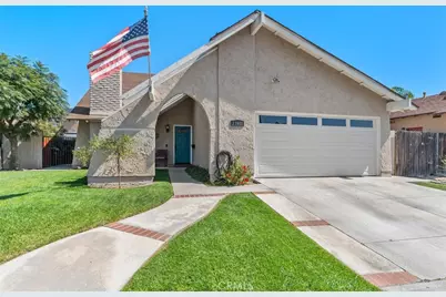 11608 Onyx, Cypress, CA 90630 - Photo 2