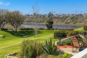 2111 Vista Entrada, Newport Beach, CA 92660 - Photo 2