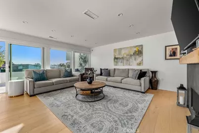 2111 Vista Entrada, Newport Beach, CA 92660 - Photo 6