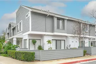 305 Huntington, Irvine, CA 92620 - Photo 2