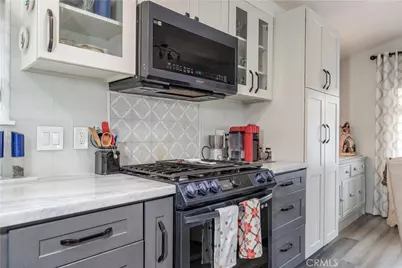 80 Huntington #618, Huntington Beach, CA 92648 - Photo 10