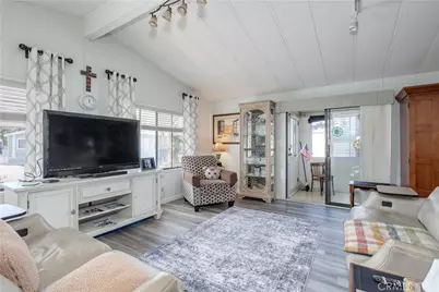 80 Huntington #618, Huntington Beach, CA 92648 - Photo 2