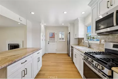 17191 Kampen Lane, Huntington Beach, CA 92647 - Photo 4