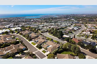37 Beachcomber, Corona del Mar, CA 92625 - Photo 2
