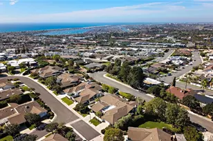 37 Beachcomber, Corona del Mar, CA 92625 - Photo 2
