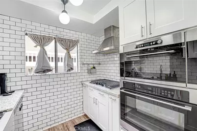 326 E Valencia #C, Burbank, CA 91502 - Photo 8