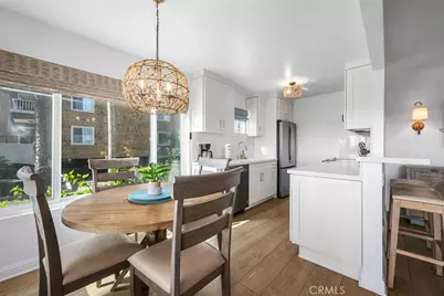 700 E Oceanfront, Newport Beach, CA 92661 - Photo 14
