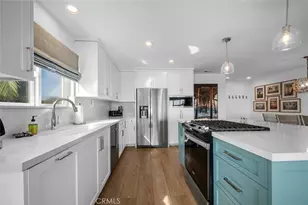 700 E Oceanfront, Newport Beach, CA 92661 - Photo 36