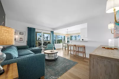 700 E Oceanfront, Newport Beach, CA 92661 - Photo 8