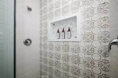 700 E Oceanfront, Newport Beach, CA 92661 - Photo 24