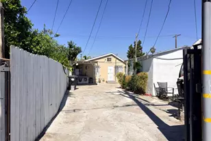 1318 E 100th St, Los Angeles, CA 90002 - Photo 40
