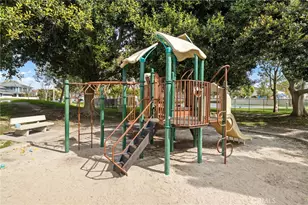 77 Greenbough, Irvine, CA 92614 - Photo 40