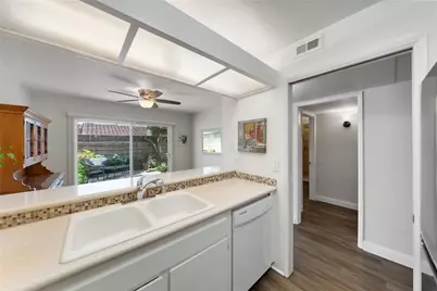 1089 W Pine #E, Upland, CA 91786 - Photo 16