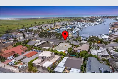 17164 Edgewater Lane, Huntington Beach, CA 92649 - Photo 32