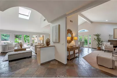 18862 Via Palatino, Irvine, CA 92603 - Photo 2