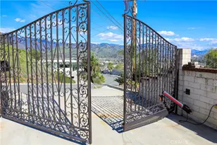 449 Skylark, San Bernardino, CA 92405 - Photo 44