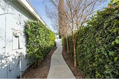 2197 Hurles Avenue, Simi Valley, CA 93063 - Photo 28
