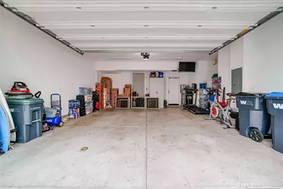 2210 Synergy, Irvine, CA 92614 - Photo 24