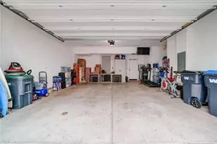 2210 Synergy, Irvine, CA 92614 - Photo 24