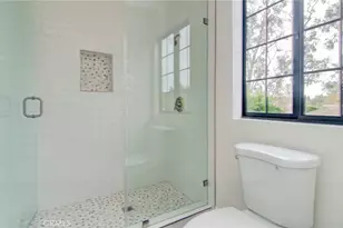 27 Earlymorn, Irvine, CA 92614 - Photo 22