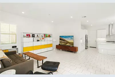 107 Terrapin, Irvine, CA 92618 - Photo 2