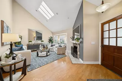 10 Prescott, Irvine, CA 92620 - Photo 2