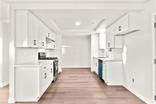 928 S Laurel St, Santa Ana, CA 92704 - Photo 8