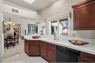 75 Corsica Drive, Newport Beach, CA 92660 - Photo 8