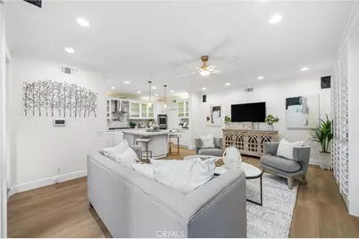 304 Goldenwest Street, Huntington Beach, CA 92648 - Photo 16