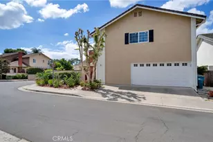 22 Yorktown, Irvine, CA 92620 - Photo 4