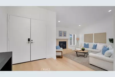 22 Yorktown, Irvine, CA 92620 - Photo 8