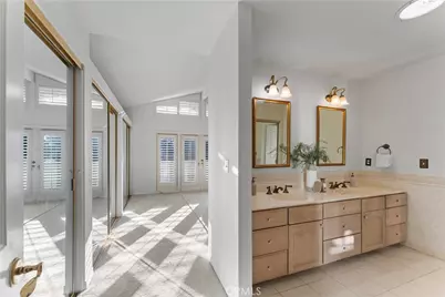 9 Teakwood, Irvine, CA 92612 - Photo 24