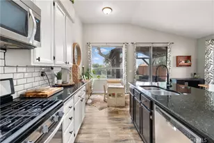 31725 Via Cordoba, Temecula, CA 92592 - Photo 12