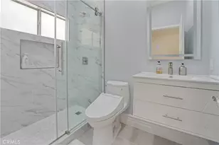 25792 Maple View Dr, Laguna Hills, CA 92653 - Photo 16