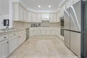 25792 Maple View Dr, Laguna Hills, CA 92653 - Photo 10
