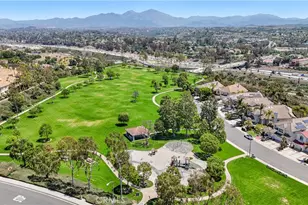 25792 Maple View Dr, Laguna Hills, CA 92653 - Photo 30