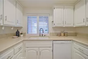 8855 Sutter Cir, Huntington Beach, CA 92646 - Photo 18