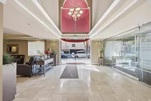 620 S Gramercy Pl, Los Angeles, CA 90005 - Photo 22