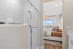 916 Chinon, Irvine, CA 92618 - Photo 16