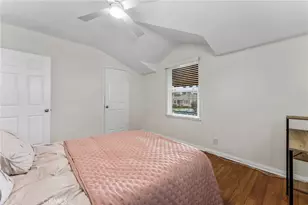 2057 W 96th St, Los Angeles, CA 90047 - Photo 20