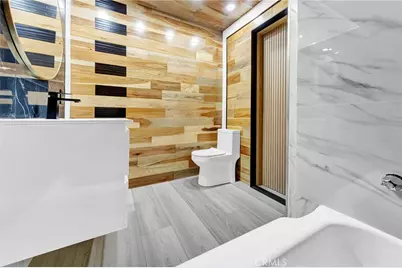 300 Holmwood Drive, Newport Beach, CA 92663 - Photo 18