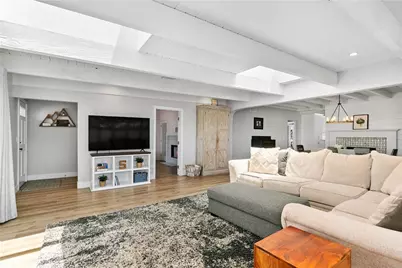 127 West Avenida De Los Lobos Marinos, San Clemente, CA 92672 - Photo 10