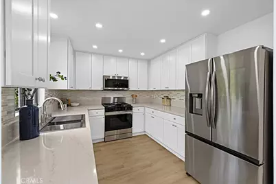 4218 Troost #20, Studio City, CA 91604 - Photo 12