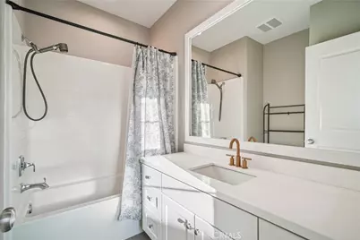 107 Kestrel, Irvine, CA 92618 - Photo 22