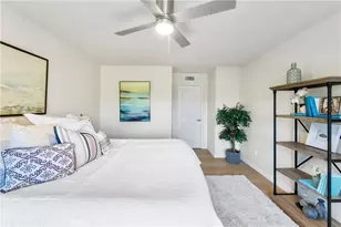 6600 6600 Warner, Huntington Beach, CA 92647 - Photo 22